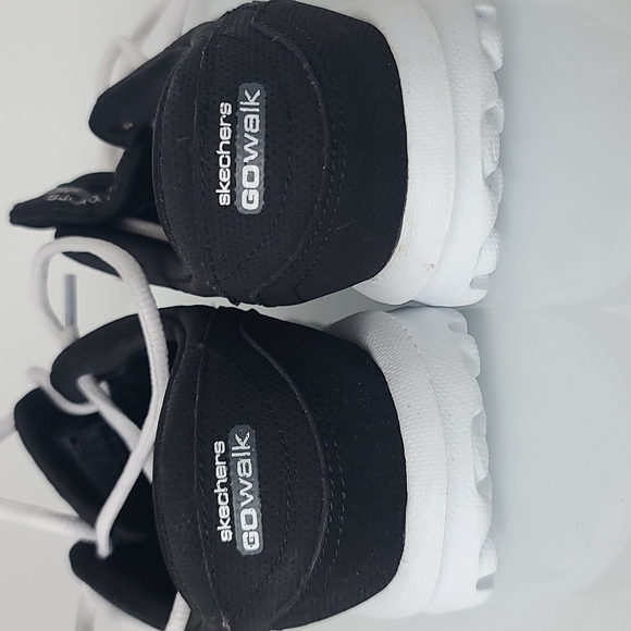 Skechers GoWalk Sneakers 7 - Picture 3 of 5